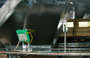 Moisture probe for hoppers