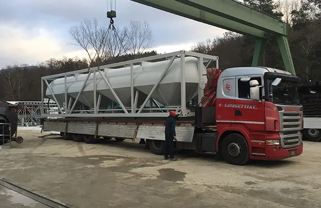 pneumatic silo transport on truck